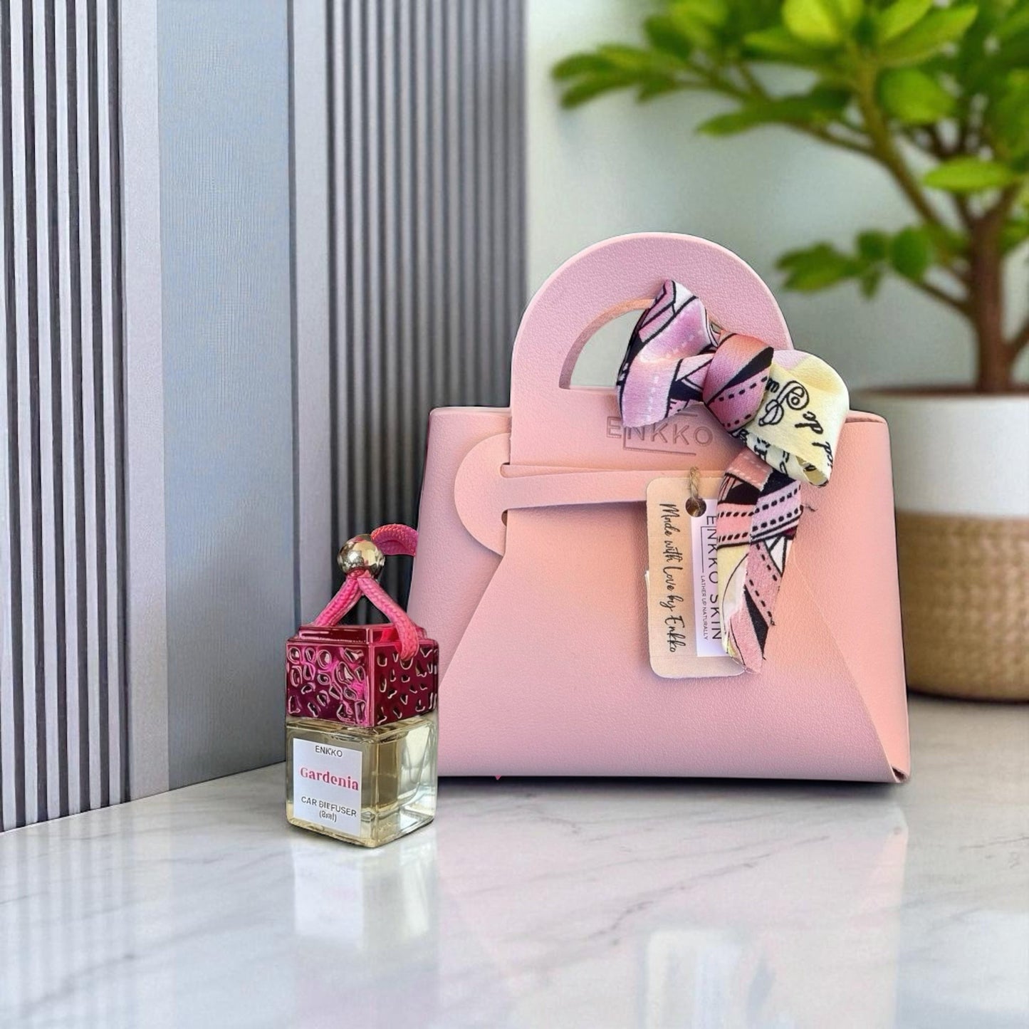 Blush Pink Gift Bag & Gardenia Car Diffuser Set