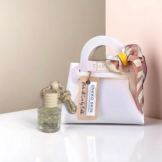 Snow White Gift Bag & Jasmine Car Diffuser Set
